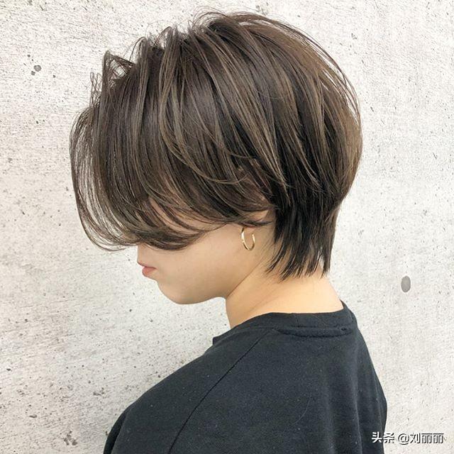 有女人味的发型图片？新时尚发型20款