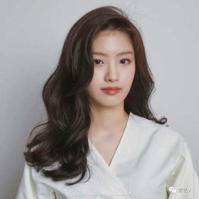中发烫发发型图片女？中短发卷度推荐