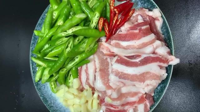 湖南辣椒炒肉怎么炒好吃又嫩？辣椒炒肉的正确做法香辣下饭