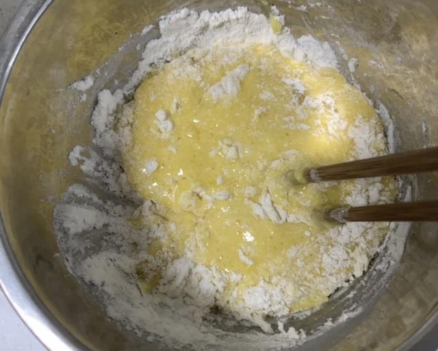 如何用微波炉做蛋糕？微波炉做蛋糕最简单的方法