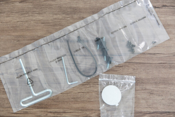 外观展示爱格升45-490-216显示器怎么样？用后一周说实情？