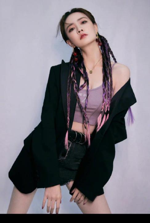 挑染头发图片大全女？挑染发型就很潮