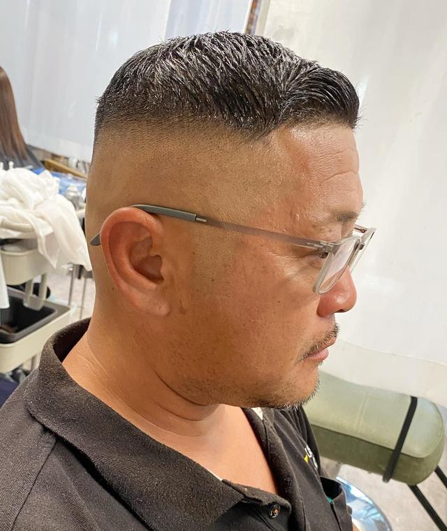 两边短的男士头发发型？最火的男士夏季发型