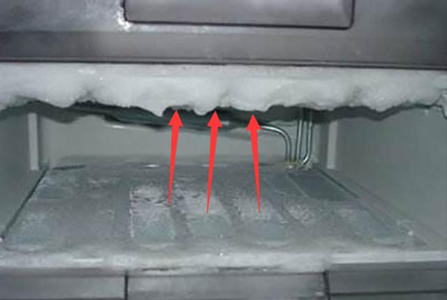 冰箱下面漏水怎么处理？冰箱底部漏水的原因及解决方法