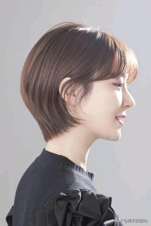 短头发发型图片女？15款很值得尝试