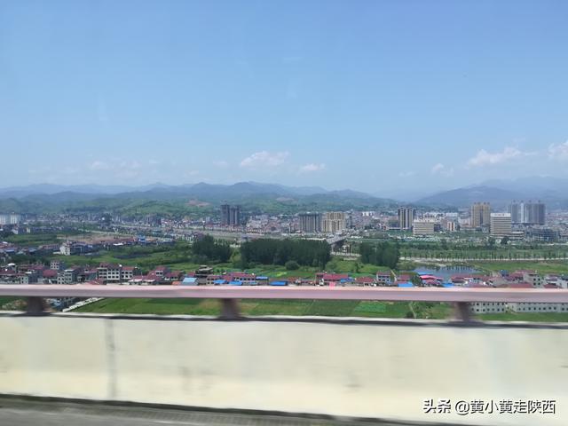 中国最长公路隧道排名前十？中国最长的十条高速公路隧道