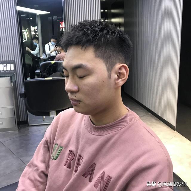 2022潮男发型图片？2022年最新男生发型攻略
