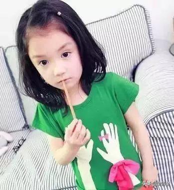 小女孩发型图片绑扎？简单又漂亮的小女孩发型