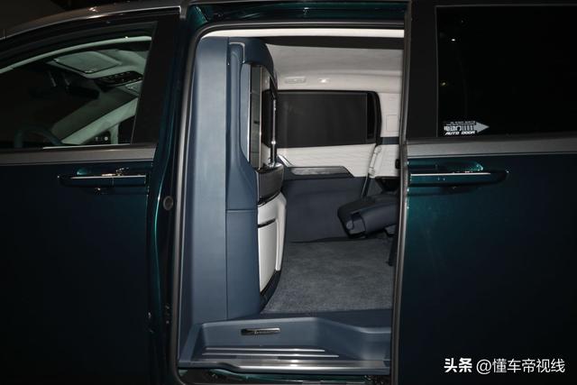 埃尔法商务车价格及图片？别克全新mpv世纪上市定位高于gl8