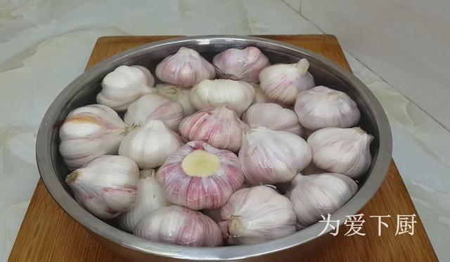糖醋大蒜头怎么腌制方法？糖醋蒜的制作教程