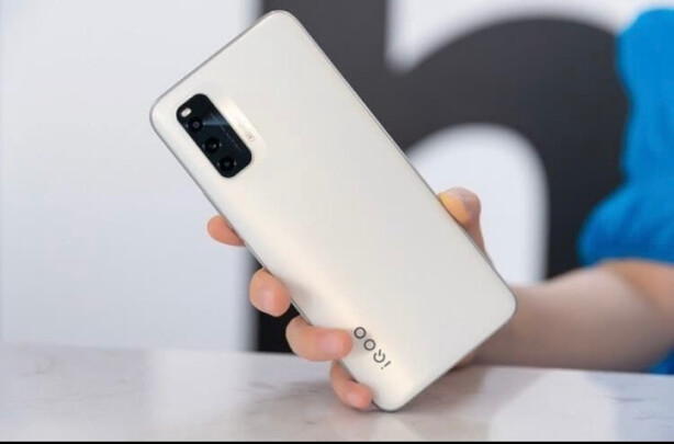 vivoiQOO Neo5 活力版手机好吗？图文评测曝光