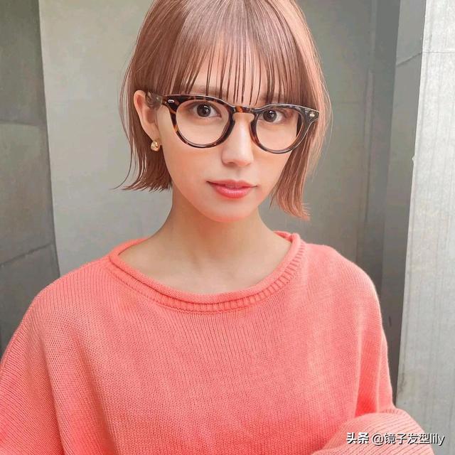 最火的短发发型图片？最近很火的剪短发