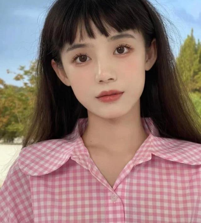 短发刘海发型女图片？2022年最流行的短发发型