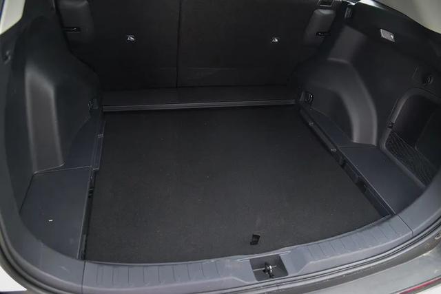 丰田rv4报价及图片新款各尺寸？丰田rav4配置和颜色哪款值得入手