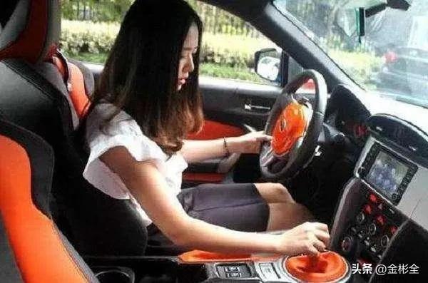 新手上路练几天能熟练？新手女司机开车开多久才能熟练