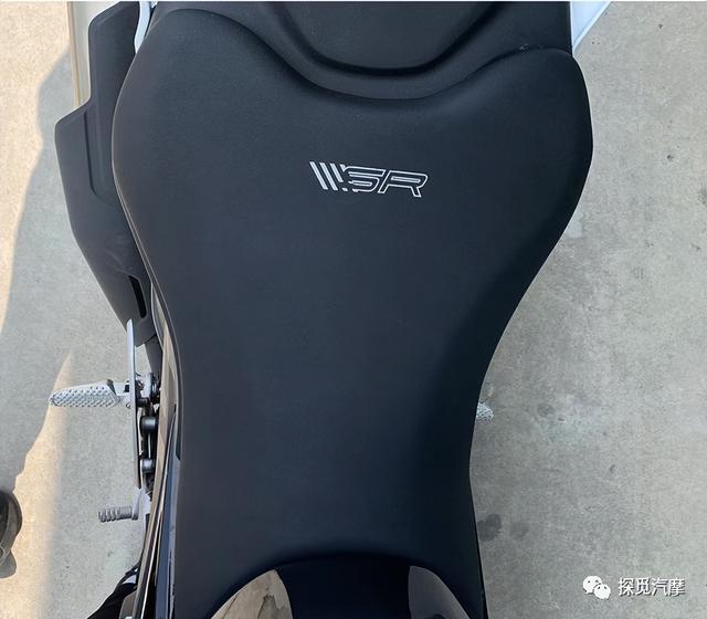 sr450春风价格？春风450sr建议新手骑吗
