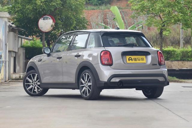 cooper mini是什么牌子？minicooper艺术家试驾感受