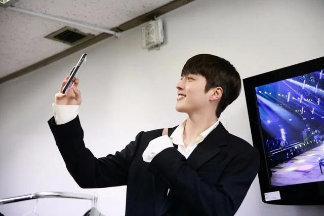 韩国男生流行发型？ 4 种韩系欧巴发型