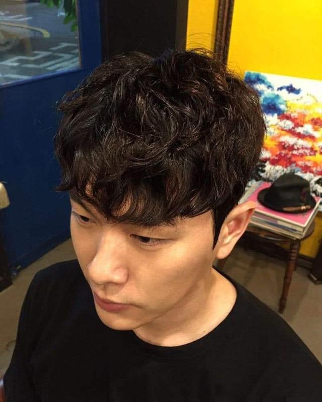 男生卷发发型图片大全？男生好看的烫发推荐