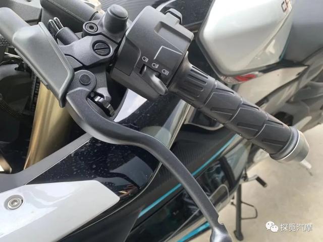 sr450春风价格？春风450sr建议新手骑吗