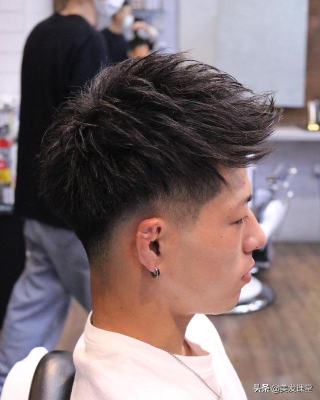男生纹理发型短发？20款男生粗硬发发型