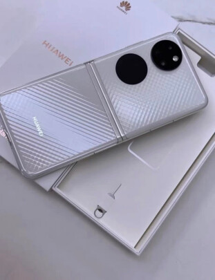 华为HUAWEI P50 Pocket手机如何,值得入手的原因分享！