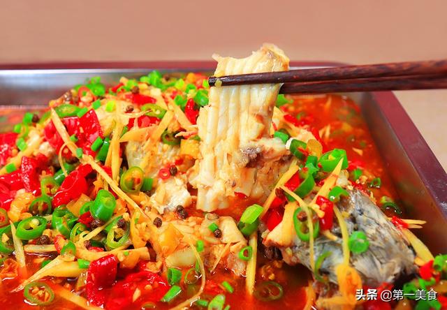 草鱼怎么弄好吃？厨师长教你做红烧草鱼