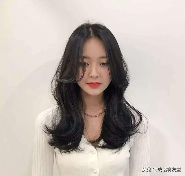 瓜子脸适合的刘海发型图片？瓜子脸适合什么发型