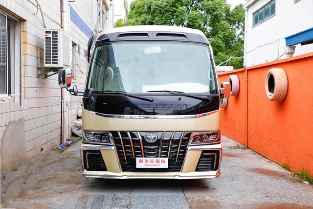 考斯特商务车7座价格尺寸？丰田海狮考斯特七座图片