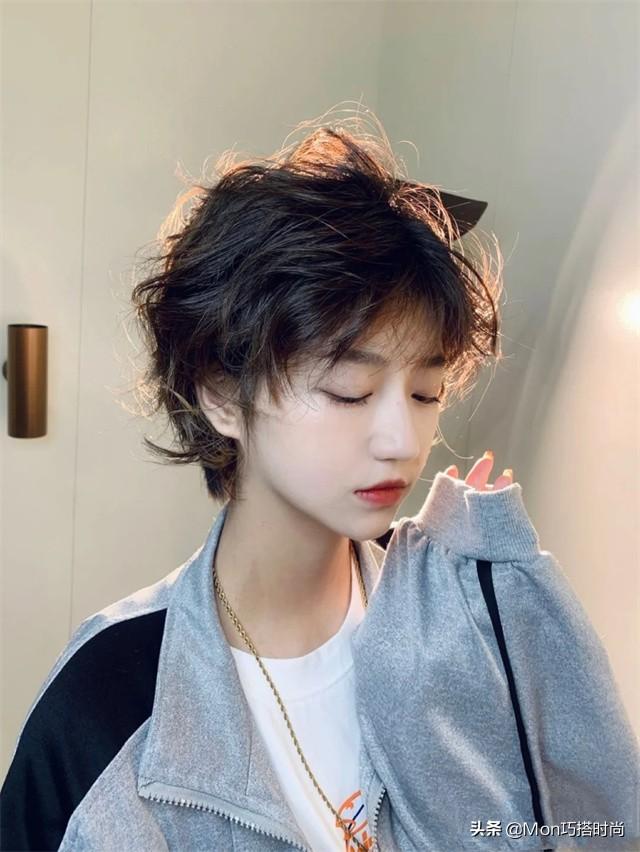 女生烫什么发型好看？今年烫头发流行发型
