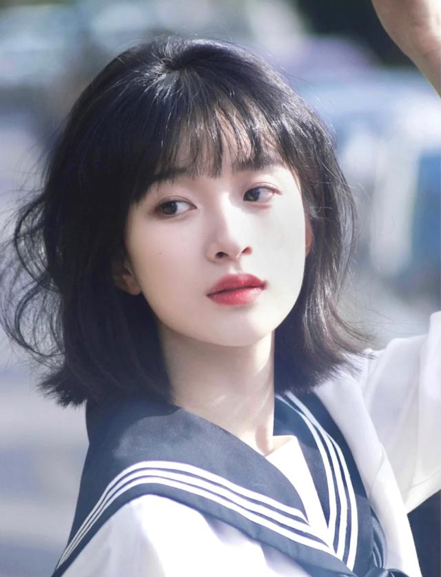 短头发发型图片女圆脸？4个要点让你减龄又显瘦