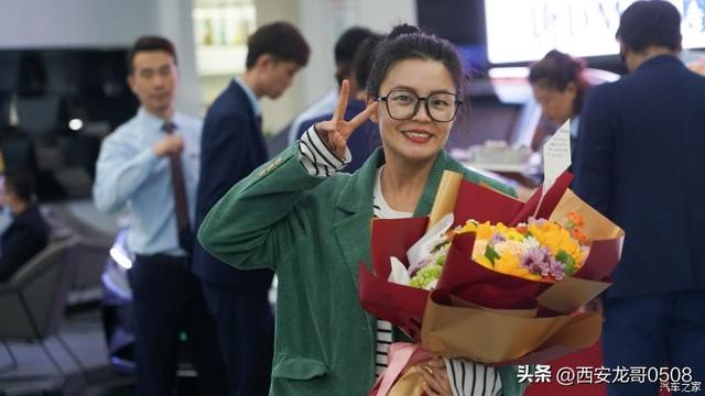 恭喜买车的吉利话？恭喜朋友喜提新车的祝贺词