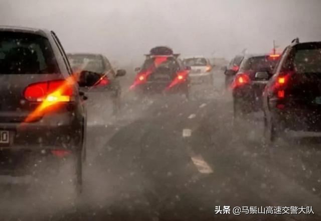 雨天开车注意事项？下雨天新手开车注意什么