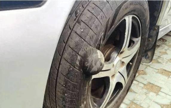 轮胎老化裂纹更换标准图片?轮胎有裂纹怎样判断要不要换 轮胎老化裂纹更换标准图片?轮胎有裂纹怎样判断要不要换