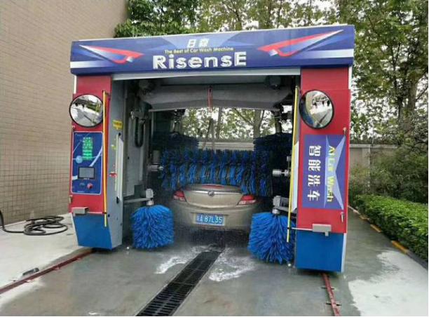 自动洗车机会不会伤汽车油漆？加油站免费自动洗车机伤车漆吗