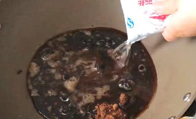 怎样腌腊八蒜又脆又绿？腊八蒜的正确腌制方法