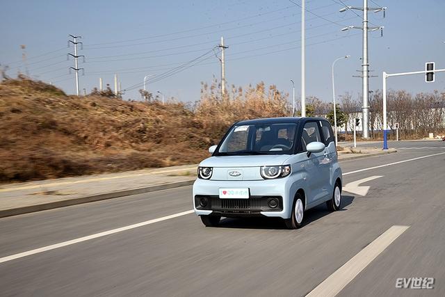 奇瑞新能源冰淇淋qq电动汽车？奇瑞qq冰淇淋圣代配置及车型