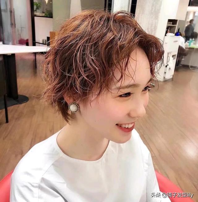 短头发发型图片女？15款很值得尝试