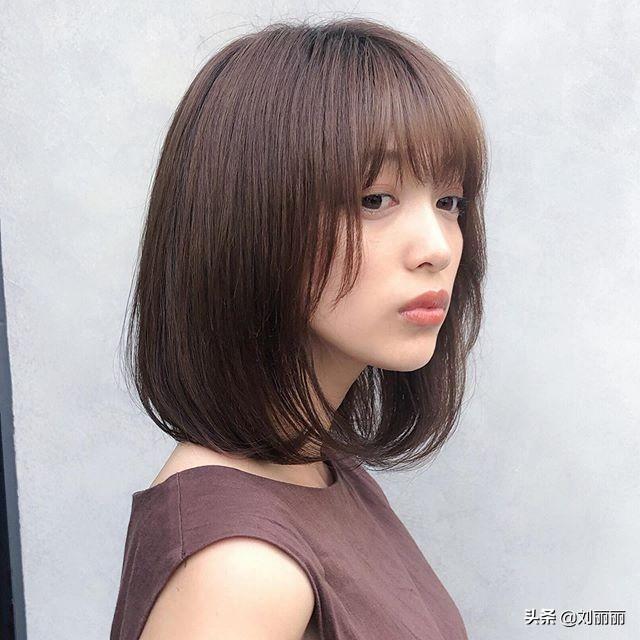 有女人味的发型图片？新时尚发型20款