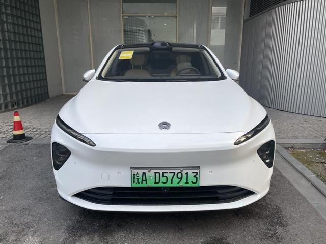 et7蔚来车型照片？蔚来新车et7落地价格