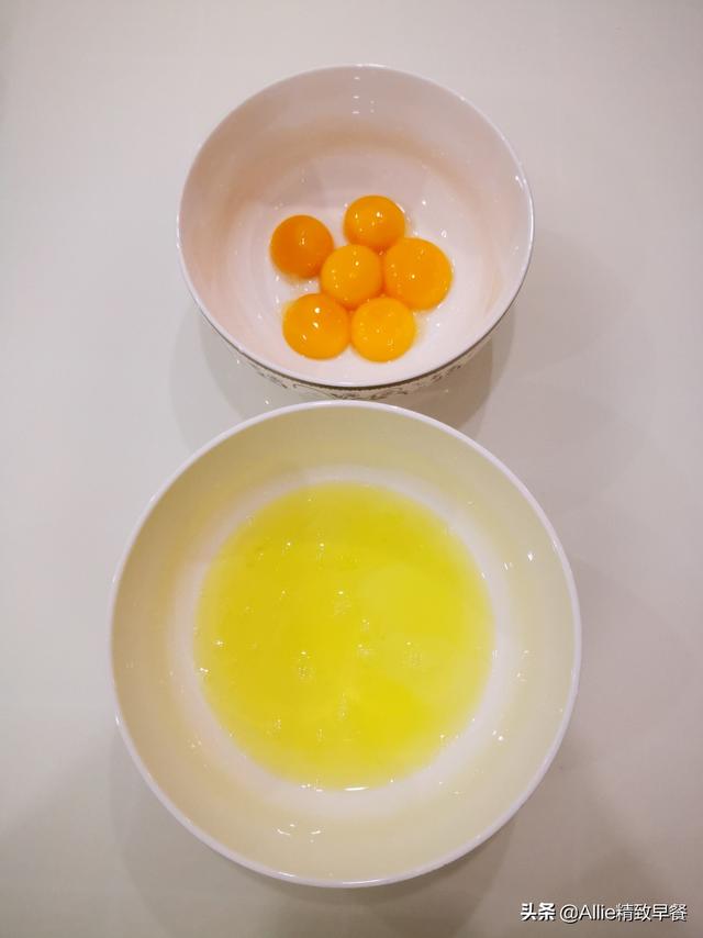 如何用电饭锅做蛋糕？电饭锅蛋糕的制作方法