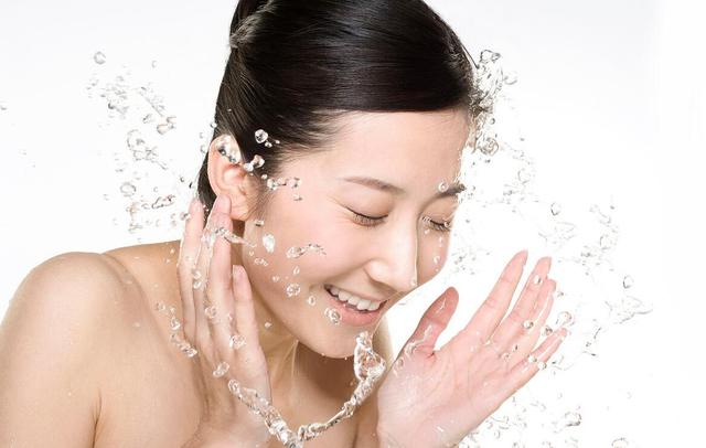 什么时候做面膜最好？揭秘正确敷面膜最佳时间