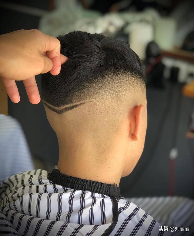 最新款男士发型图片？精选男发100多款任你挑