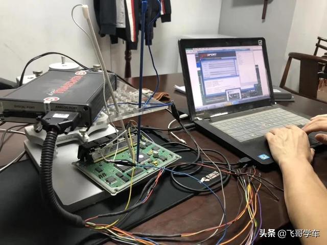 汽车电脑维修资料大全？汽车电脑板维修常用的10种方法