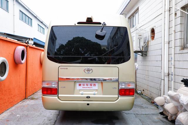 考斯特商务车7座价格尺寸？丰田海狮考斯特七座图片