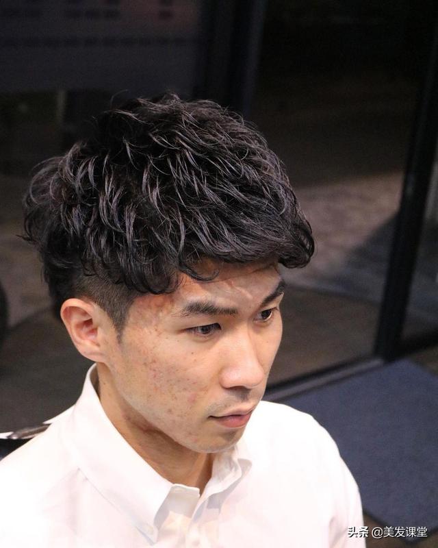 男生纹理发型短发？20款男生粗硬发发型