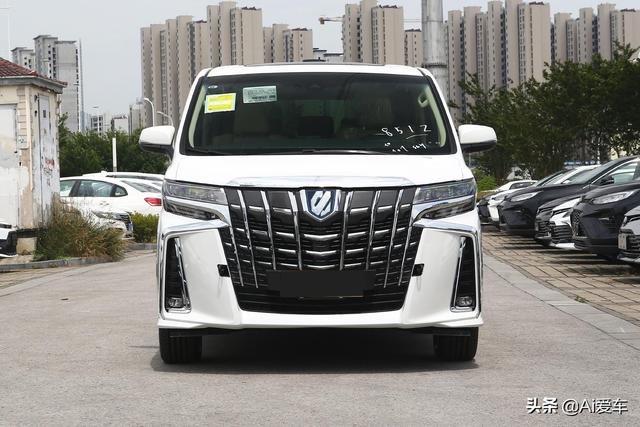 埃尔法汽车报价商务车7座？丰田埃尔法顶级商务7座图片