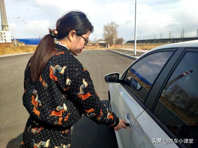 车遥控器失灵怎么办？遥控器失灵了10秒教你快速解决