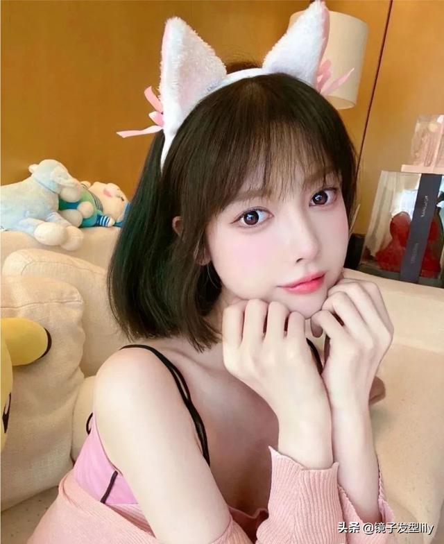 长发直发发型图片女？推荐14款最火的发型