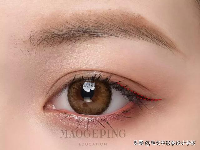 怎么样画好眼线才好看？详细新手眼线教程